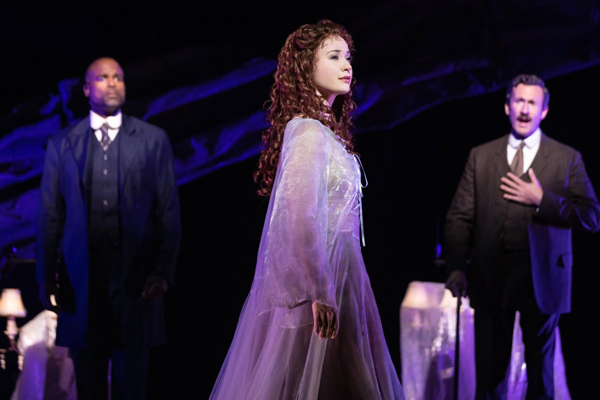 Don't mind us! We're just appreciating the radiance of <a href="/sierraboggess/">Sierra Boggess</a> 🥰 Out of curiosity... where would you want to see our garden bloom next? 🤔🌺

#secretgarden #musical #unlockthemagic
