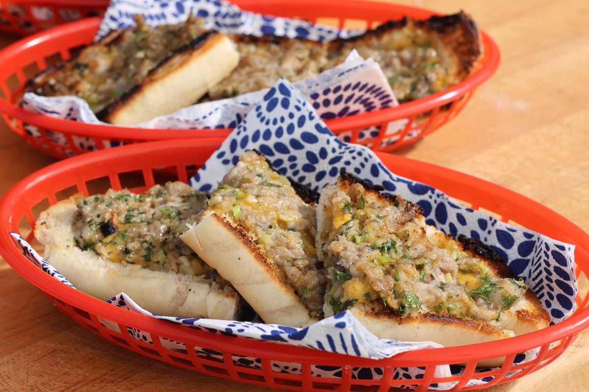 chefsymon's tweet image. Happy summer everyone!…we're celebrating by grilling on the beach.... This week we are cooking up a "Beach Bomber" Sausage Sandwich, topped with scallions and cheddar cheese... delicious.. with a side of Herbaceous Potato Salad...Liz creates a summer cocktail "Peach on the…