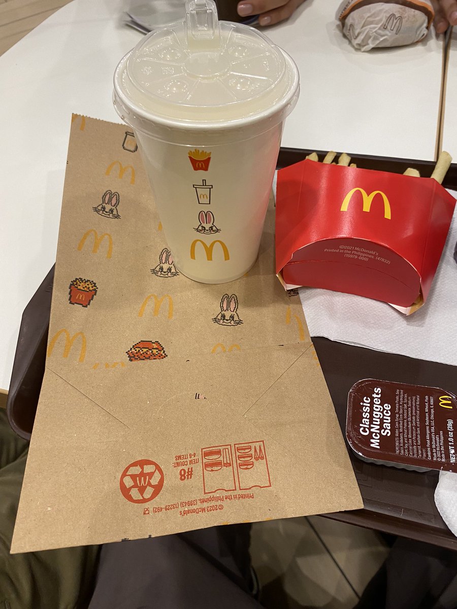 enblessedd's tweet photo. newjeans meal @ mcdo davao vista mall https://t.co/eo2c8VDueg