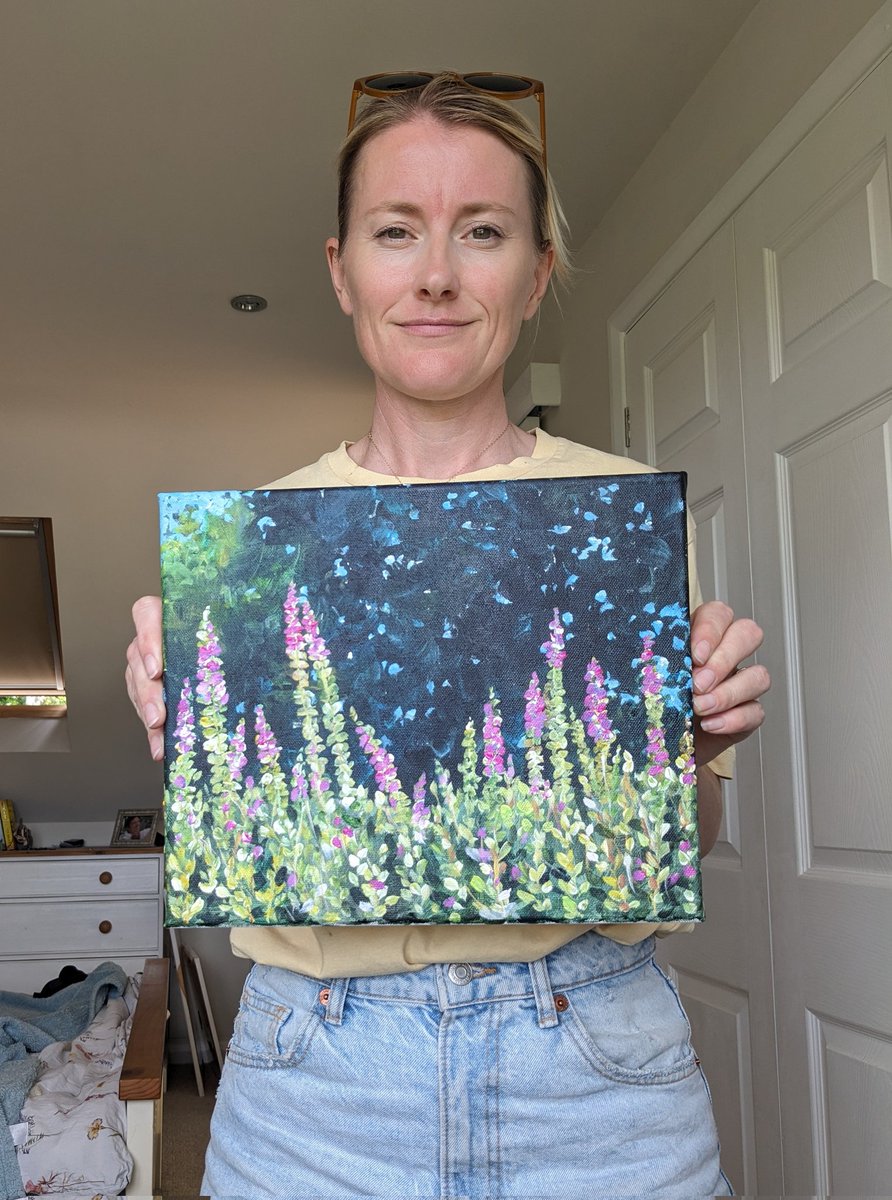 Foxgloves
Acrylic on canvas
30x25cm
£100
#foxgloves #artistsontwitter #flowers #womeninart