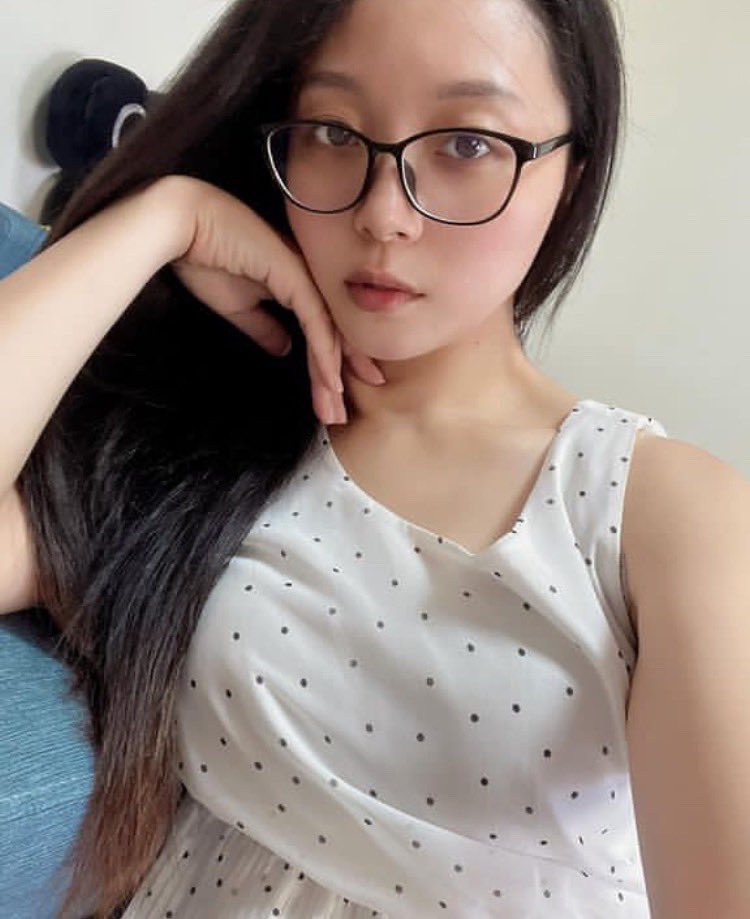 最近想徵求一名 #固炮 ￼￼￼#人妻日常 
 #轉推並私訊 介紹一下你自己￼￼
￼年齡：
￼武器尺寸：
￼身高：
￼體重：
￼地區：

喜歡我請給❤️/追推/跟隨鼓勵我一下喔