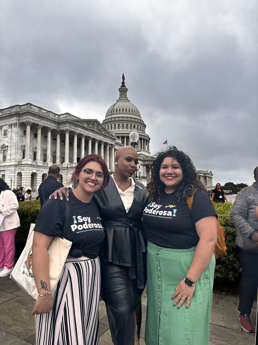 In DC yesterday with @AllAboveAll demanding reproductive freedom for everyone regardless of immigration status, income, location, gender identity, sexuality, and SO. MUCH. MORE.

 
Thank you to @RepPressley for introducing such a monumental bill! #AbortionJustice #YoTeApoyo
