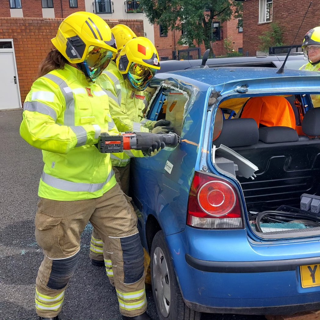 Long Eaton Fire tweet media