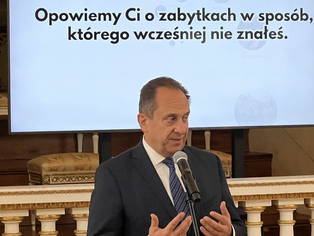 SPORT_GOV_PL's tweet photo. Aż 85% Polaków uważa, że ochrona zabytków jest ważna, ale zwiedza je tylko 20% - aplikacja #MonumentApp, portal i kwartalnik to źródło inspiracji dla turystów, kompendium wiedzy podane w przystępnej formie - wiceminister @GutMostowy https://t.co/KtBy5kLkMQ https://t.co/Ovcv7szhnh
