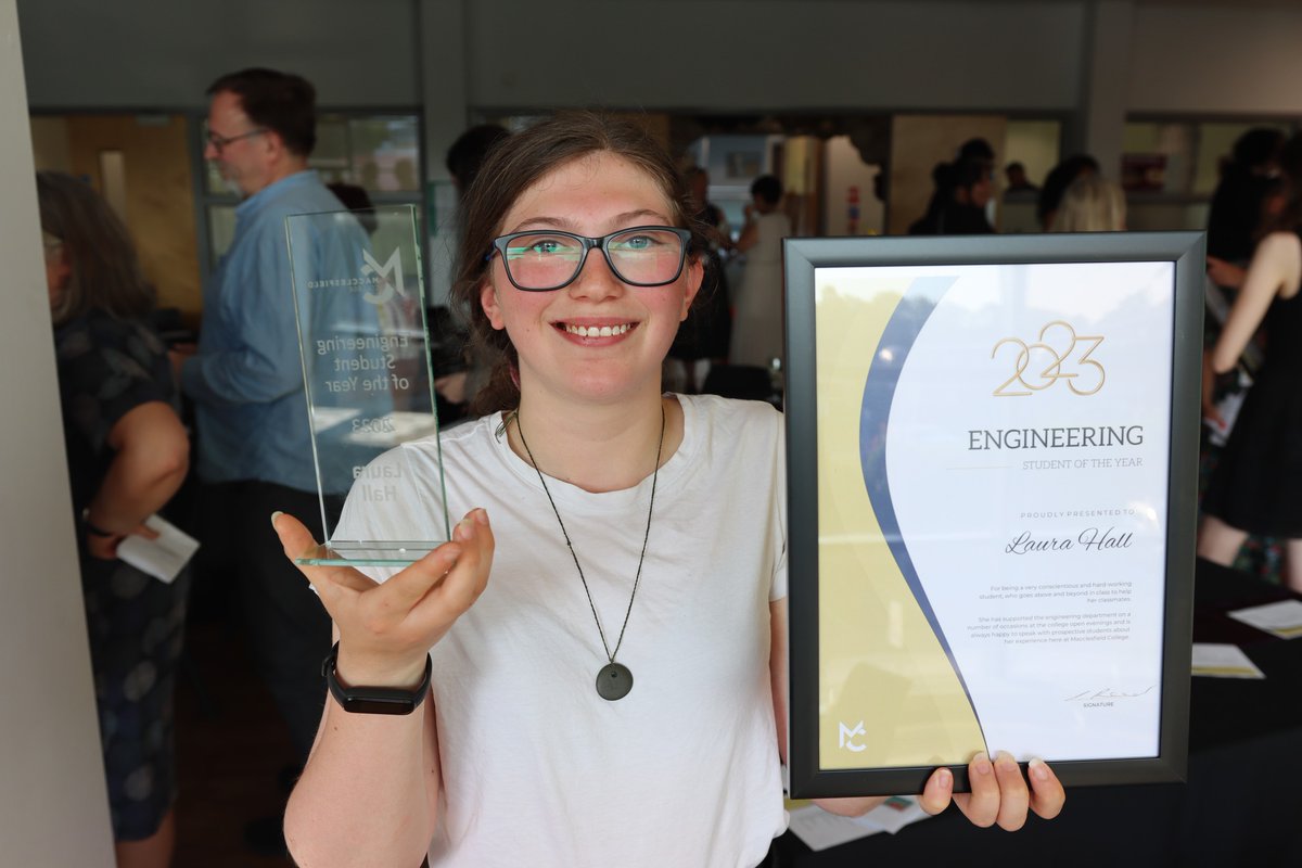 Today is International Women in Engineering Day. ✨ For the occasion we'd like to congratulate our Engineering Student Laura Hall who was awarded Engineering Student of the Year last night at our Student Awards Evening. 🏆 Well done Laura! 🤩👏 #INWED23 #INWED