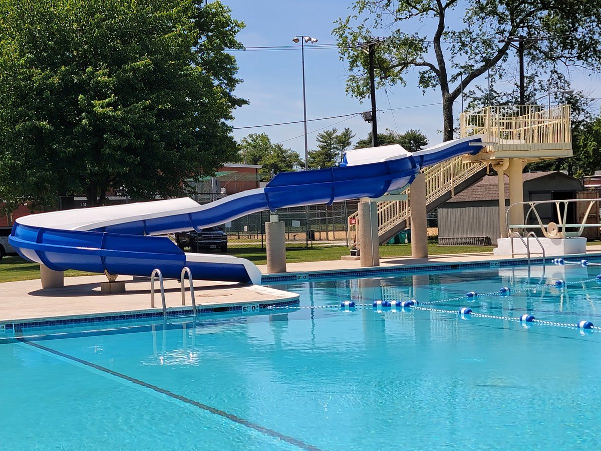 Our newly resurfaced water slide is now open for use!  Thank you for your patience!

#waterslide #slide #summerfun #summeractivities #PoolCommunity #summer2023 #registernow #middlesexcommunitypool