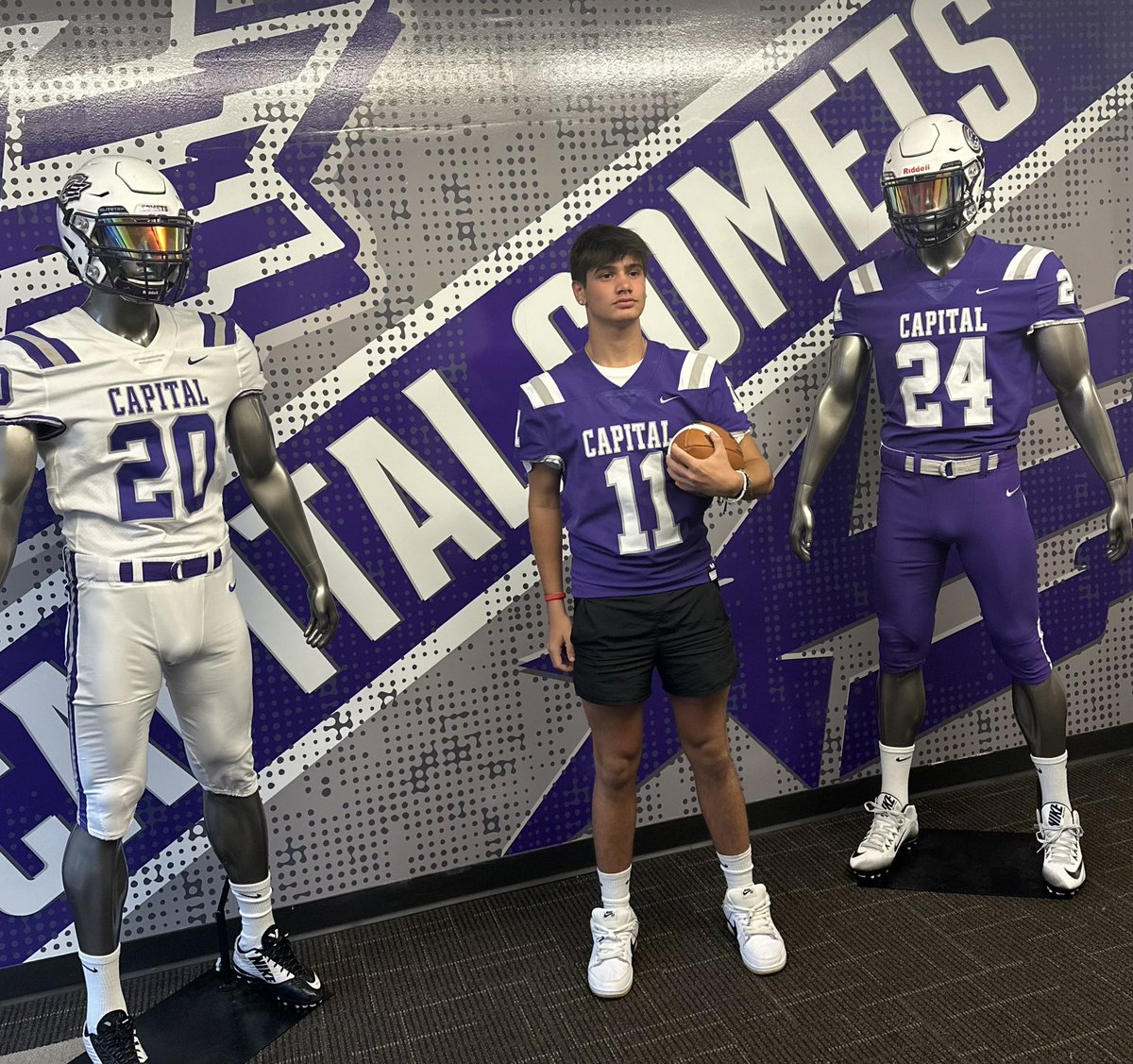 Rece Craft (@rececraft11) on Twitter photo Had an amazing time today visiting Capital University. Thank you coaches for the tour!! <a href="/AdamParsons1996/">AdamParsons</a> @CoachWallaceFB <a href="/CoachFoos/">Brian Foos</a> <a href="/CoachBenBurns/">Ben Burns</a> <a href="/freejosh47111/">Josh Freeman</a> <a href="/CoachCraft/">Coach Fred Craft</a> <a href="/CapitalU_FB/">Capital University Football</a> Had an amazing time today visiting Capital University. Thank you coaches for the tour!! <a href="/AdamParsons1996/">AdamParsons</a> @CoachWallaceFB <a href="/CoachFoos/">Brian Foos</a> <a href="/CoachBenBurns/">Ben Burns</a> <a href="/freejosh47111/">Josh Freeman</a> <a href="/CoachCraft/">Coach Fred Craft</a> <a href="/CapitalU_FB/">Capital University Football</a>