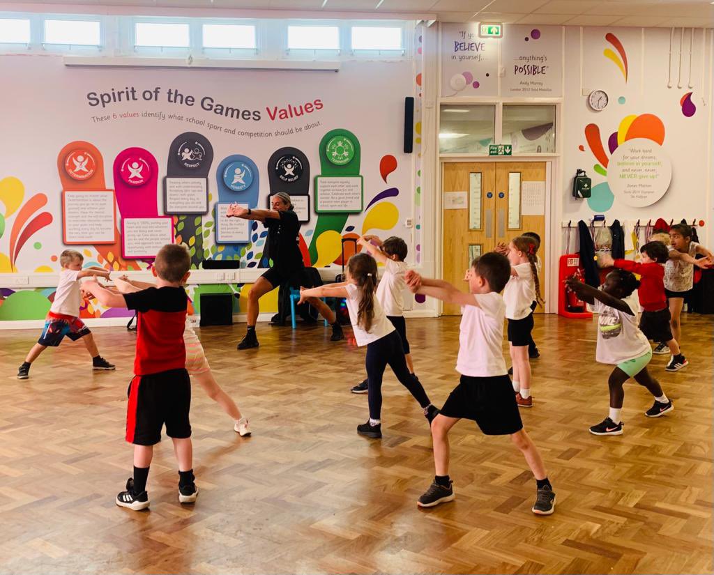 ArliesSport's tweet image. Day 5 of #NSSW2023 To finish off an amazing week, children took part in sessions with Blaze Street Dance Academy. Everyone loved learning new tricks! Sports Day was a huge success and all of the children were brilliant.  Thank you to everyone who came to watch! #PledgeToPlay