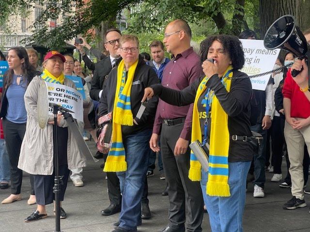 📣The fight for #JustPay isn't over! Yesterday we rallied alongside fellow nonprofits, demanding 6.5% COLA and a multiyear commitment in the NYC budget for #humanservicesworkers. 

@NYCMayor @NYCCouncil  @HSC_NY @UJAfedNY @UNHNY @cpc_nyc @NMICnyc