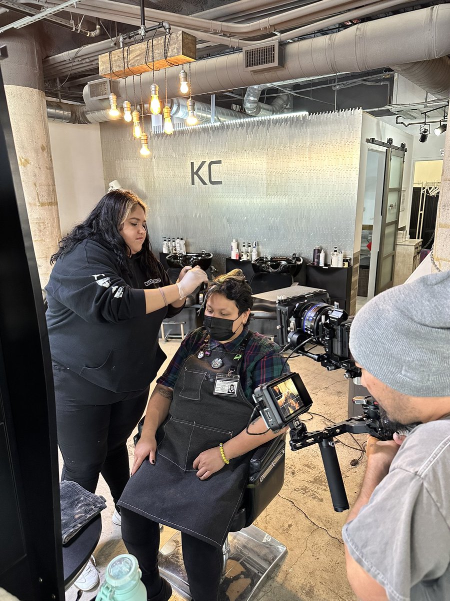 emajiny_cool's tweet photo. EMAJINY in Los Angeles
撮影日1日目📷
EMAJINY WORK SHOP will be held at KC Beauty Academy Senior Class.
リトルトーキョーKC Beauty
ロサンゼルスの若いスタイリストがどんなヘアカラーアレンジを創作するのか楽しみ!
#emajny #colorwax #エマジニー #カラーワックス #LosAngeles https://t.co/Hziu9hpgz1