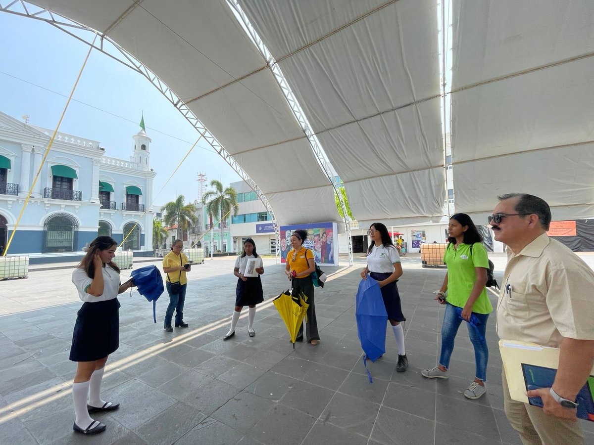 Turismo_Tabasco's tweet photo. Llevamos a cabo el "Programa de Certificación: #ExperienciasMemorables en #Tabasco", donde compartimos los temas de inducción al proyecto para fortalecer los recursos humanos de las empresas: "La Campesina" en #Tecolutilla #Comalcalco y @GraceVyE de #Villahermosa https://t.co/L1eISpB5KE