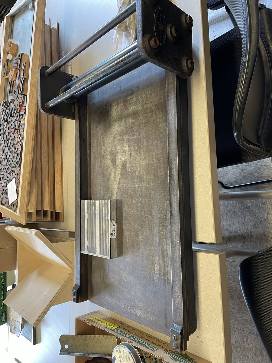 SkeuomorphPress's tweet photo. Thanks 2 generous local community members, today we added a bunch of new equipment, including:

1. Six—that’s right, SIX—trays of gorgeous wood type
2. A new type cabinet with a few fonts, including Hebrew!
3. A tabletop proofing press
4. A new galley cabinet &amp; book binding press https://t.co/Ti9NKrO2Tn