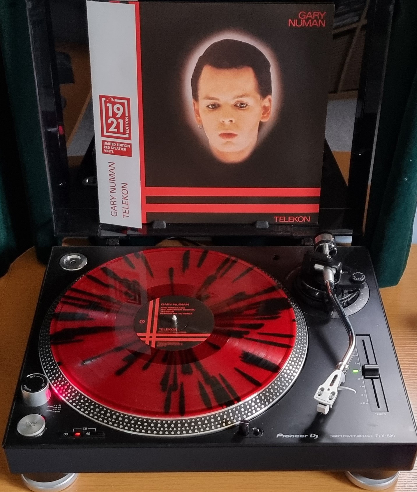 2LP Gary Numan Scarred 0217742EMX Ear Music Classics 未開封 /00660 s-l500.jpg