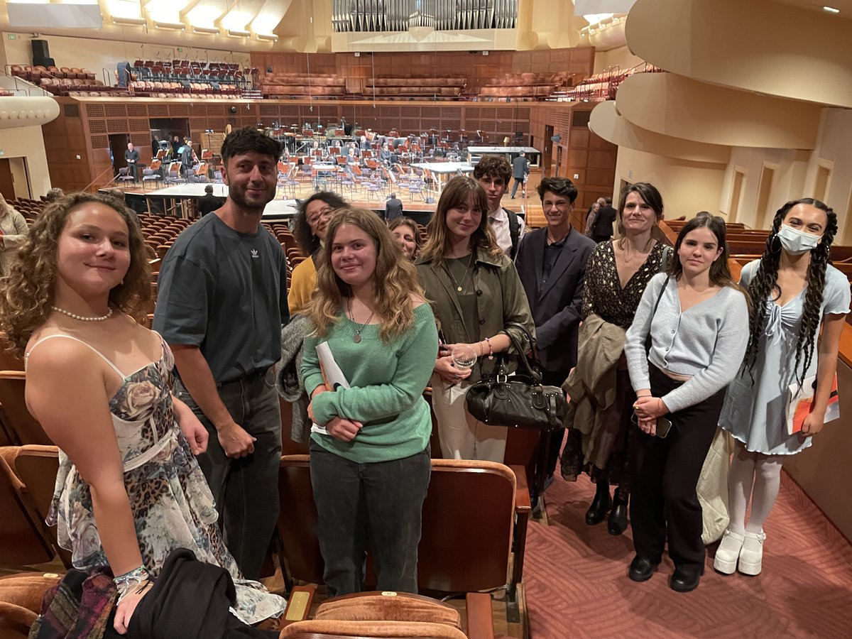 lelyceeSF's tweet photo. Gr11 and Gr12 HLP students have attended Kaija SAARIAHO's In Memoriam contemporary opera at the SF Symphony.  
The opera was in French, and Amin MAALOUF wrote the libretto.
#LFSFjadore #LFSFmusic https://t.co/HvSV08uBNZ
