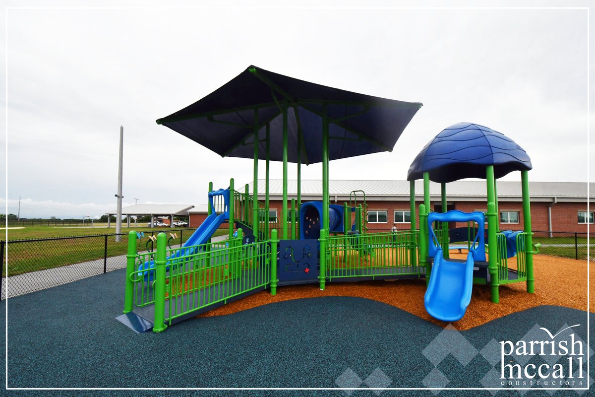 parrishmccall's tweet photo. Here’s your Sunday Spring Park Elementary Sneak Peek of the playground and interior! #SpringParkElementary #ParrishMcCall #ExceptionalPeopleQualityValue #ClayCountyDistrictSchools 🦉 https://t.co/6NBGqpABGa