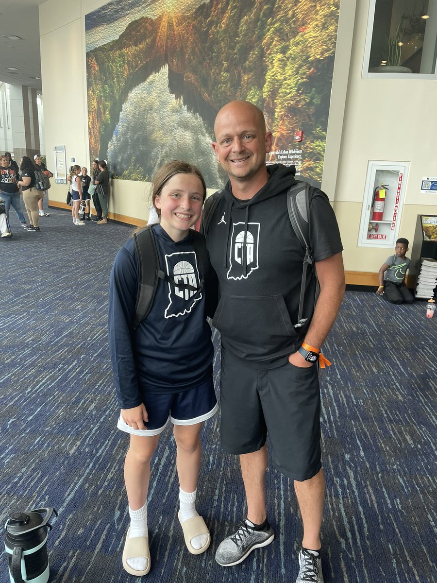 InsiderExposure's tweet image. Hadley Yoder 2030 is a future stand out from Indiana.  Got to the rim, handled the rock, hit a big time clutch 3 and has a nice mid range game.  @ryoder33 

#AAUWorlds