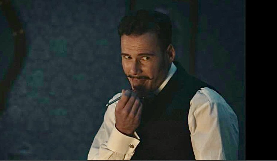 letlightin09's tweet photo. @BintRowsa @Haze_pgLeo @RosePourpre2 @CAFarmersDtr @LynnyBright I love this one…
Nash’s new Tinder profile 🔥
#HesSingle https://t.co/87CWoH0PfZ