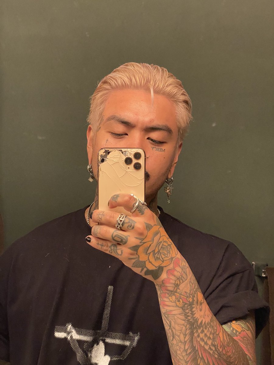 KuyaAllen1's tweet photo. Do you like my hair https://t.co/RkMkhSs8GP