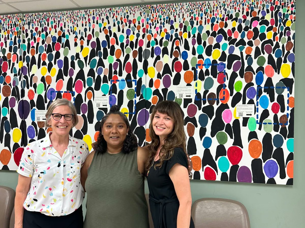 debbiechapman1's tweet photo. Congratulations to @poetrybyroshan on the official opening of the Peaceful Gathering mural at the Kitchener Downtown Community Centre. πππ₯³
Come check out the very cool Augmented Reality feature of the mural! π
#dtk #kwawesome #communityart #makearthappen https://t.co/qgf47NOW3u