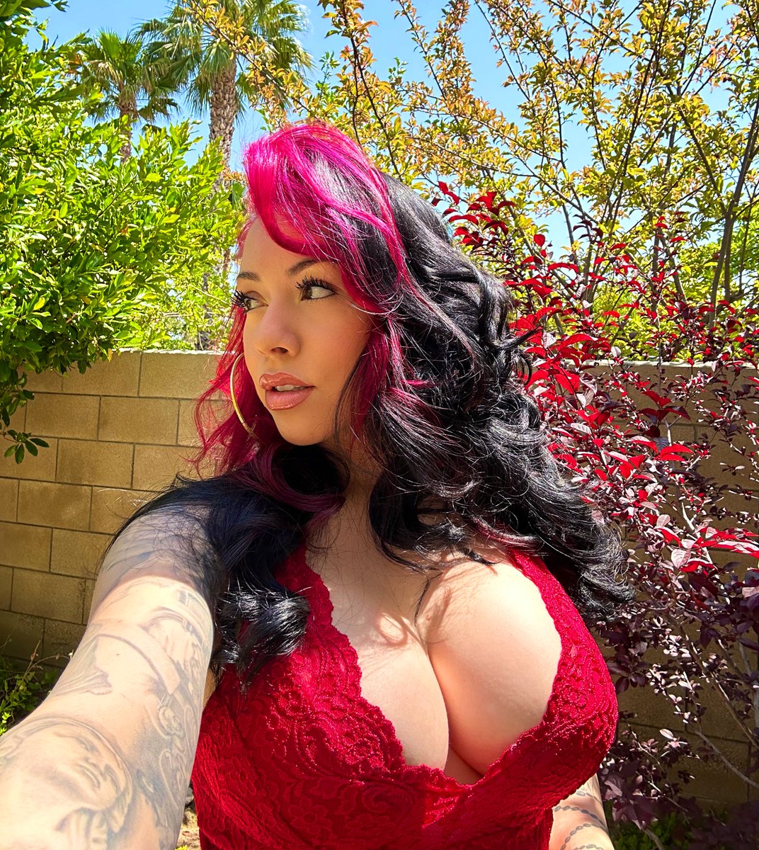 salice_roseee's tweet image. Mommy? Sorry. Mommy? 🤭❤️