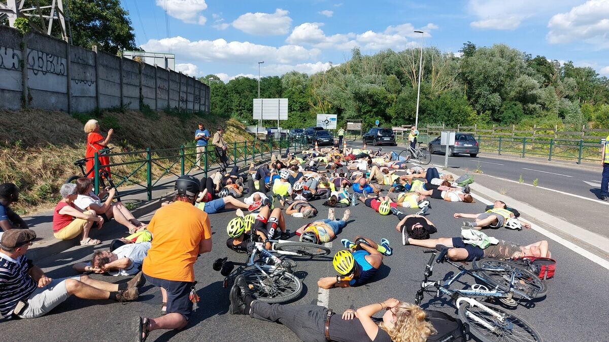 Mort d’Hélène, fauchée à Villebon : les cyclistes veulent réaménager la RD59 sans attendre « un autre drame »
➡️ l.leparisien.fr/ScPy