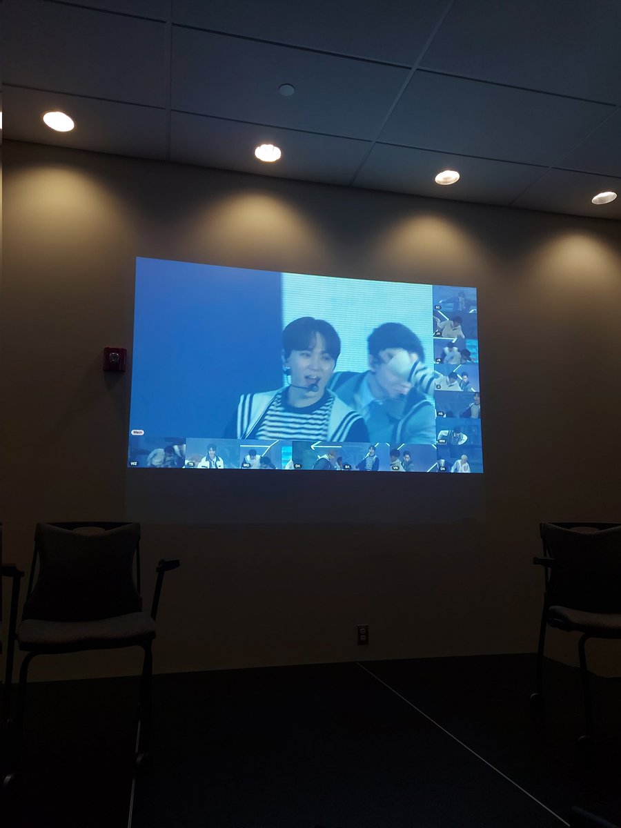 Pop up Kpop concert in Marysville. Only for a short time.