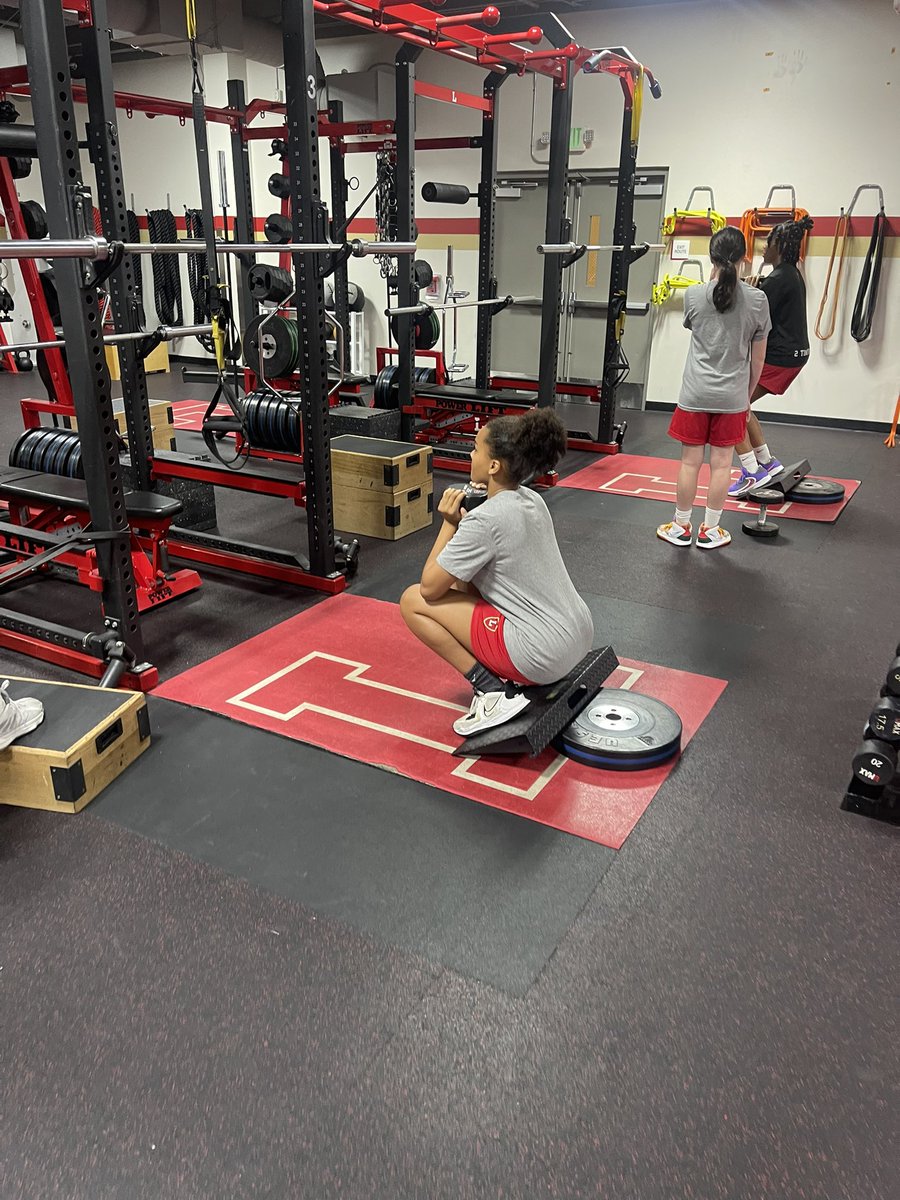 Week 1. High School summer workouts. Trinity League. Southern California. QUALITY training. Foundation being laid. The Marathon Continues🏁 @OLu_Athletics @OLuGBB