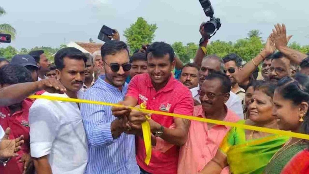 Dinesh Karthik inaugurated the Natarajan cricket ground.