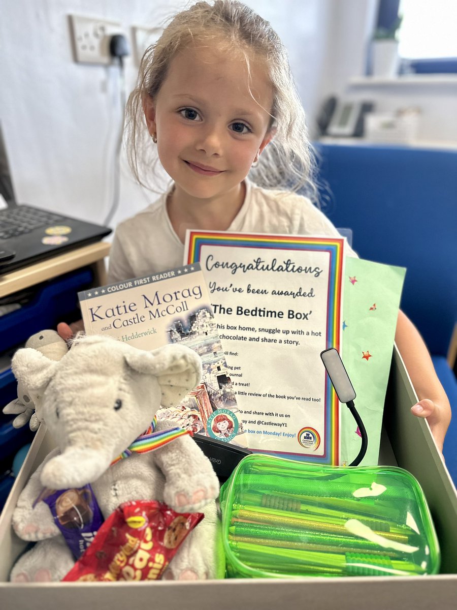CastlewayTwo's tweet photo. Last week, our new friend got to take home the #BedtimeBox. She hadnβt been in our class long but already her love of #reading was shining through π₯° She shows so much enthusiasm and it really does make us smile! You are an absolute superstar! πππ
@WeAreCastleway
#WeAreReaders https://t.co/D73xdCphvK