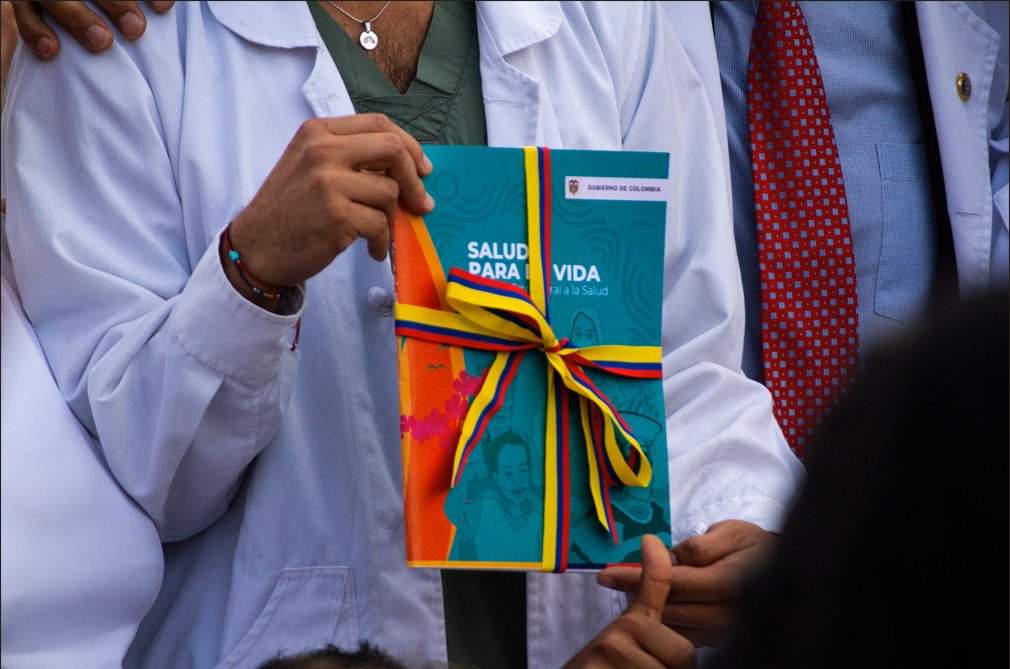 A propósito de la caída de la reforma laboral, resulta importante recordar que aún sigue en pie el proyecto de reforma a la salud, que ha recibido varias observaciones de especialistas con respecto a los puntos que preocupan sobre la misma.

Abro hilo con los más destacados: 👇🧵
