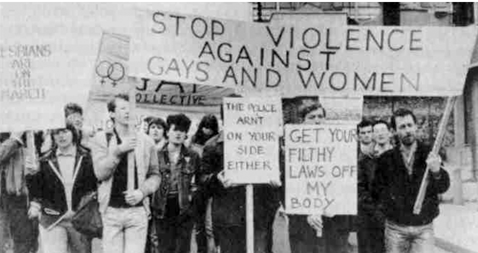 This is a photograph taken in March 1983 from the march protesting the homophobic murder of gay man Declan Flynn & the suspended sentences given to his murderers. Notice the sign that reads 'The police aren't on your side either.  Pic is from GCN in 2018.
gcn.ie/irish-lgbt-com…