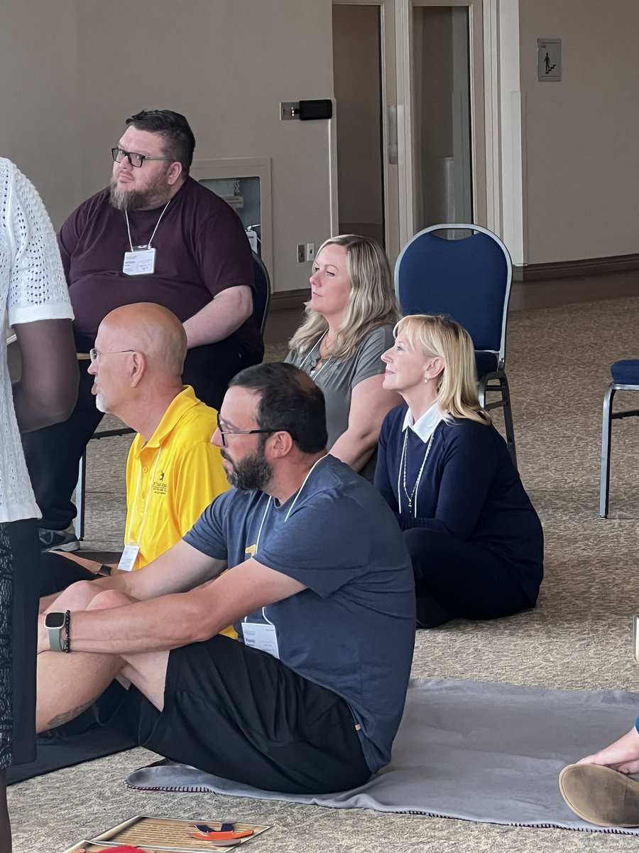 Our Blanket Exercise is also ongoing at the #SCCRetreat2023.

This interactive workshop aims to raise awareness about the historic and contemporary relationship between Indigenous and non-Indigenous people in Canada.