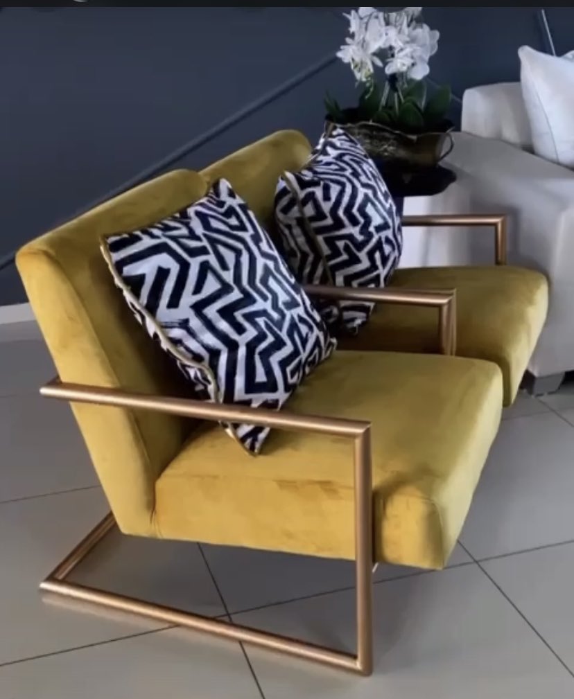 reupholstered chair/sofa and custom made scatter cushions by KC Upholstery in Polokwane 

WhatsApp 0814886009

#upholstery #chairs #sofas #scattercushions #cushions #cushions #VhuvhambadziDrive
