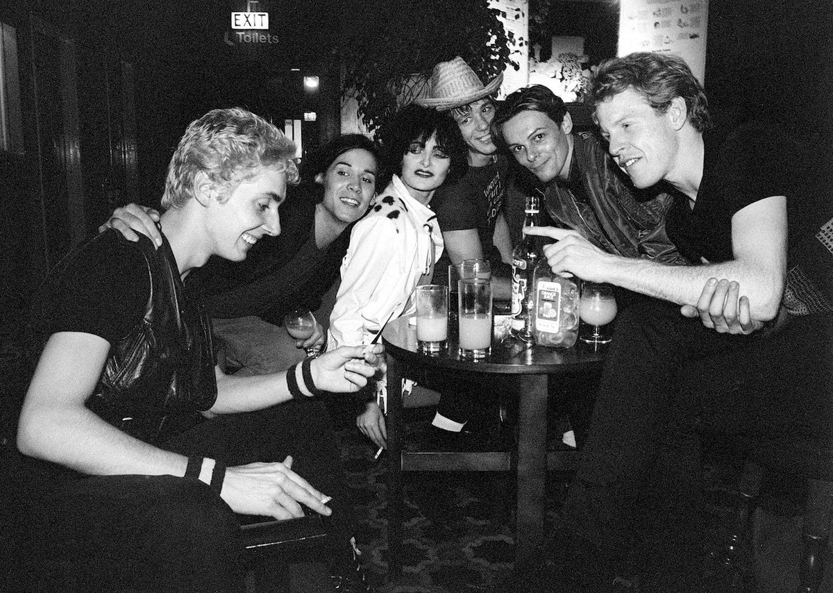 Siouxsie and the Banshees and the Human League – Budgie, Phil Oakey, Siouxsie Sioux, ?, Ian Craig Marsh and Philip Adrian Wright. Photo by Ray Stevenson. 

#SiouxsieandtheBanshees #HumanLeague #80smusic  #punk #newwave #postpunk #rock #alternativerock #musicphoto #rockhistory