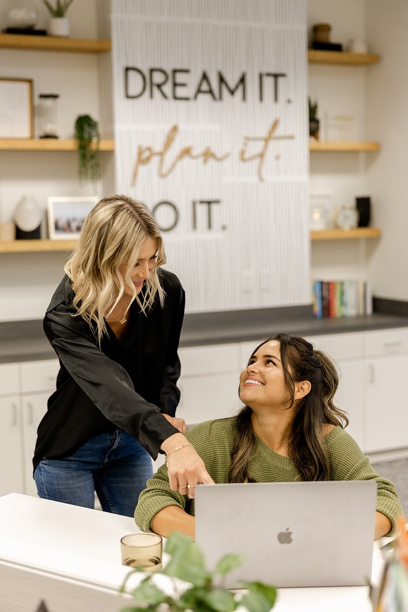 Let's chat about this! 💬 Instagram is developing a new AI chat option enabling you to ask questions within any chat thread, like giving you advice on how to write more effective messages. With the shift towards private messaging, what do you think about the generative AI merge?