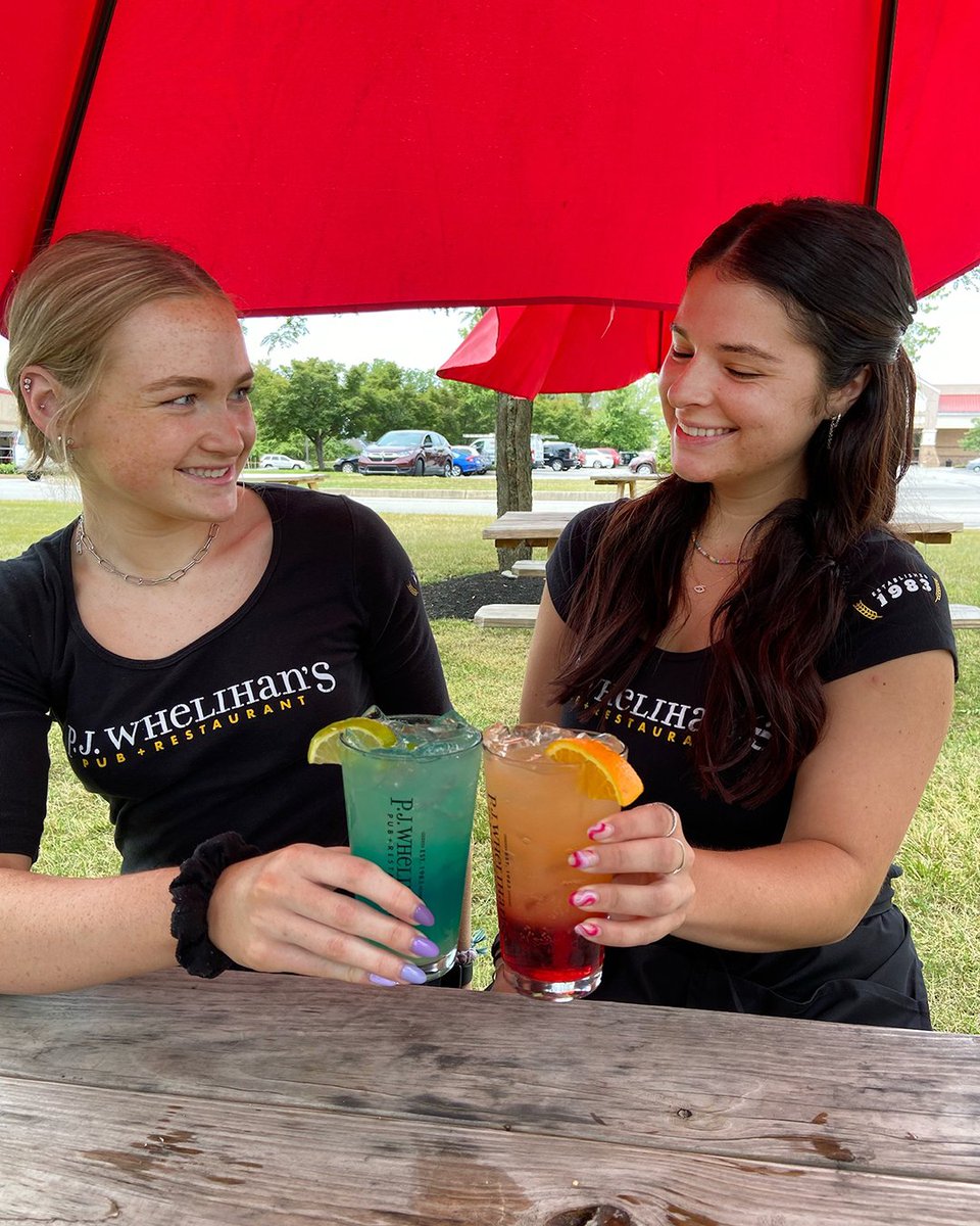 PJsPub's tweet image. Ready to kick off the weekend in style!🎉🍹☀️ Let's cheers to some PJs patio time, soak up the sun and sip on some refreshing drinks!