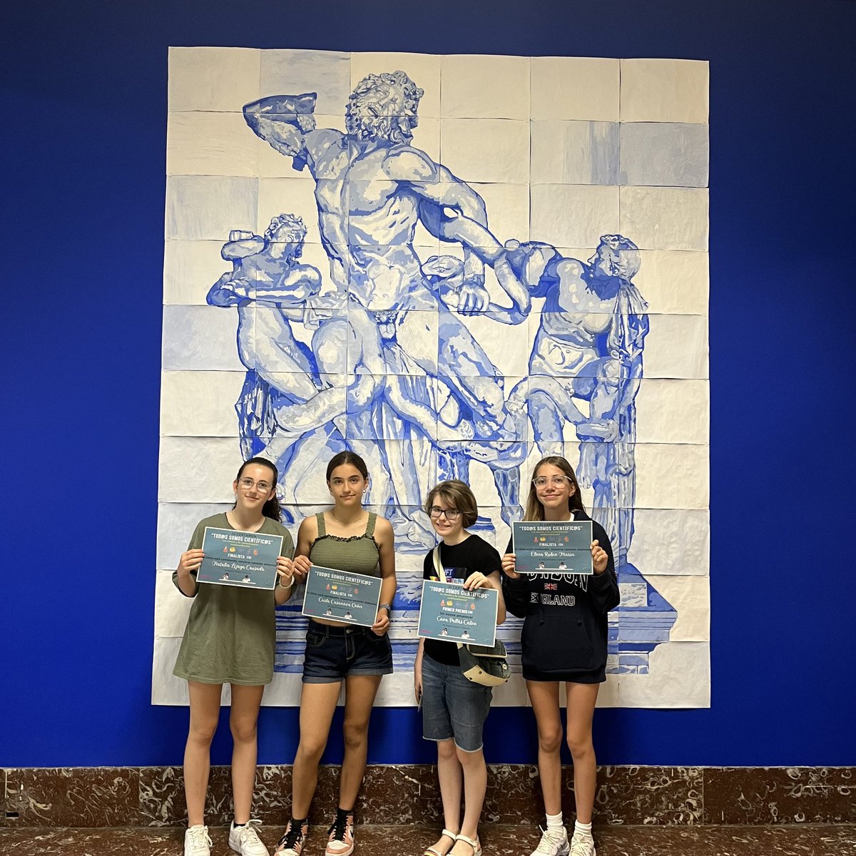 iesmcatalanzgz's tweet photo. Además Natalia Lizaga, Carla Casabona, Alicia Ruiz y Elena Rubio, todas de 1ESO, obtienen premio finalista por "El clima está cambiando, nosotros también debemos". 
https://t.co/5r7A6RqSe6

@RedEvolucionAr
@InnovaEduCar
@ApadrinaCiencia
#educaciónpública
#medioambiente https://t.co/AXRpQCL0YJ