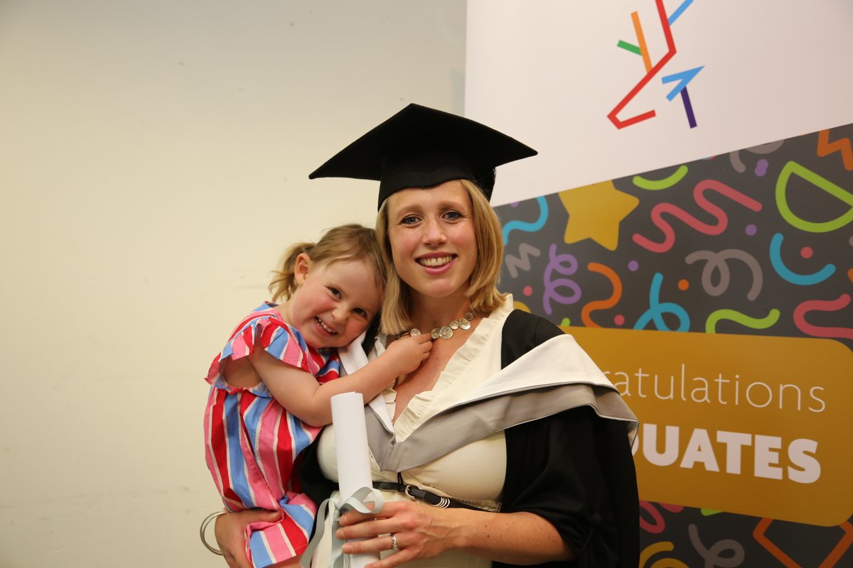 N_HertsCollege's tweet photo. 🎓 ConGRADulations to our Diploma in Education and Teaching Class of 2023 🎓

Yesterday, we celebrated the amazing achievements of our graduates through a ceremony with their family and friends - check out some of our favourite photos 👇 https://t.co/CIzijfwBVg
