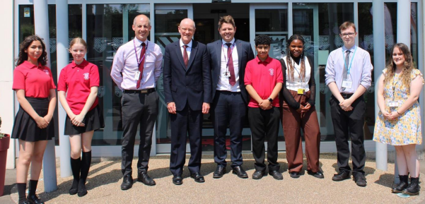 NEWS: Ministerial Visit stacs.org/News/Ministeri… 
.
.
.
#committedlearners #exceptionalpeople #stacs #kingsnorton #catholicschools #southbirmingham #lumenchristi