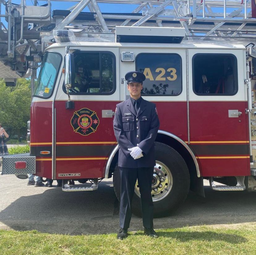 Congratulations to our Assistant Coach Owen Matthews who has recently become a full time firefighter with the Oshawa Precinct Class97.🚒

Owen becomes the 4th generation of firefighters in his family. 👨‍🚒

Nice job, O! 🙌👏