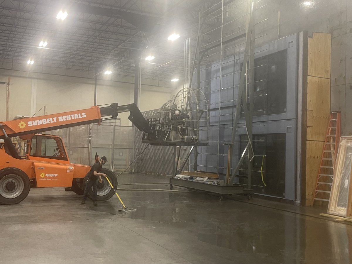 FSModular's tweet image. Happy #FacadeFriday!
At FullStack Modular, we are constantly improving.
Every time we change any portion of our system, we test it. This week, FullStack Modular, alongside our partner @MGMcGrath_AGG, are retesting our self-sealing modular facade.
@Intertek #fullstackmodular