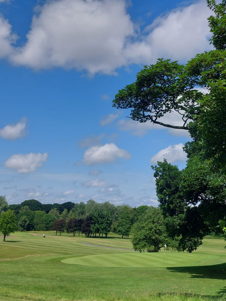 63mm rainfall in Three days really picked the course back up.
estate &amp; course prep for promo filming &amp; drone footage. Swiftly moving onto Duxbury Masters this weekend. 🥵👌<a href="/ParkwoodLeisure/">Parkwood Leisure</a> <a href="/glendaleuk/">GlendaleUK</a> <a href="/Lancashiregolf/">Lancashire Golf</a> #golflife