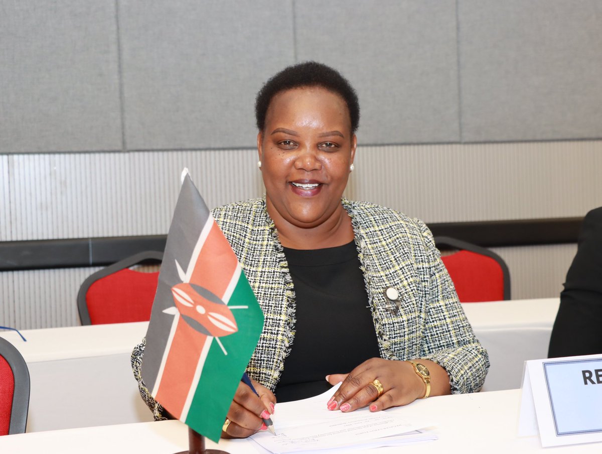 WaziriBore's tweet photo. The 6th meeting of Sectoral Council on Gender, Youth, Children, Social Protection and Community Development in Bujumbura, Burundi
ended today with the signing of the final report after the review , consideration and adoption by the Ministers/ Cabinet Secretaries in the  East African Community partner states. Kenya commits to implement the recommendations of the report.
@jumuiya @PSNduva @PSYGKenya @labour_ke @gender_ke