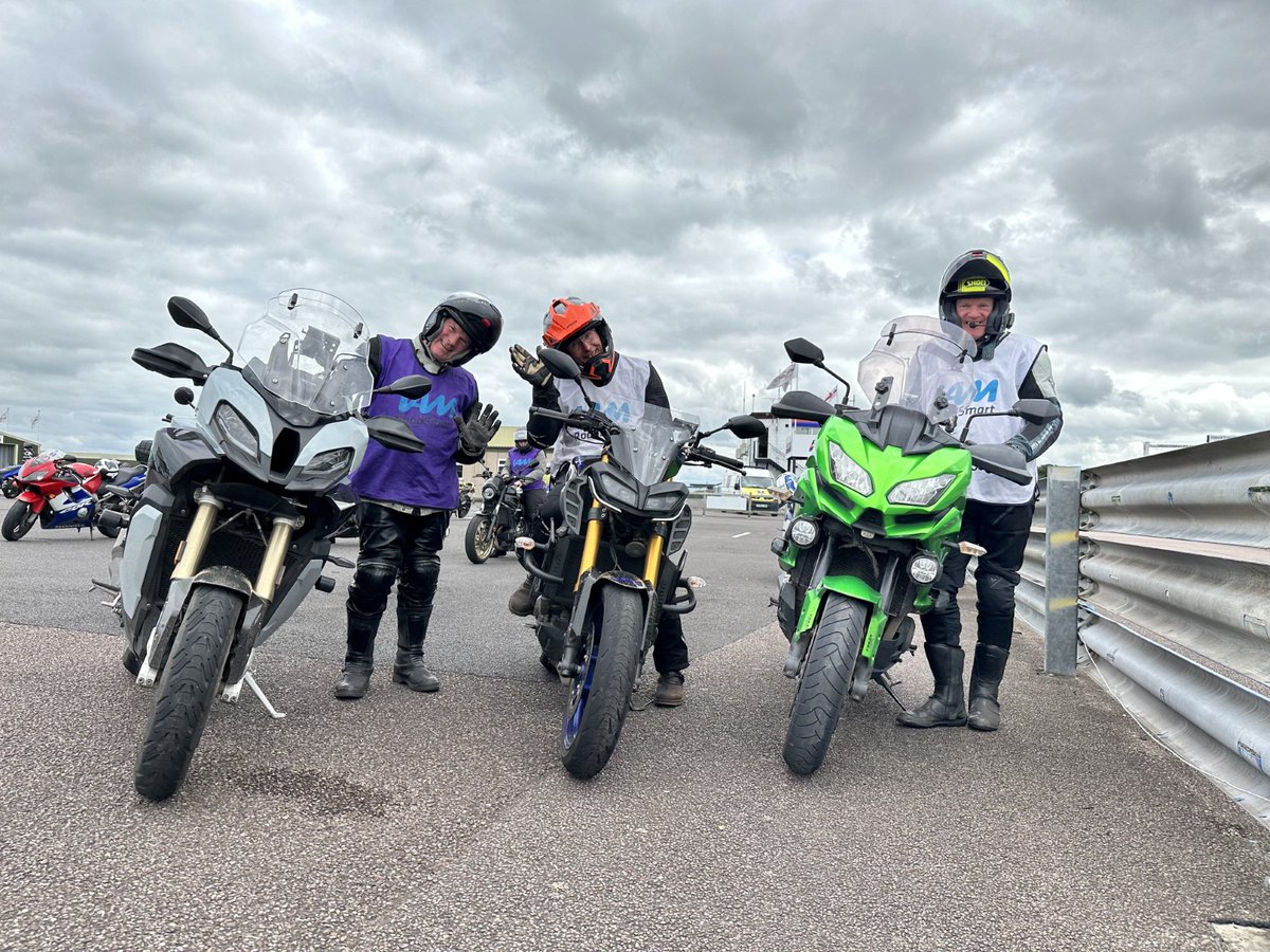 IAMRoadSmart's tweet photo. This week we had another successful Skills Day at Thruxton, with a great turnout for our Ladies' Day!

Despite a rainy start, the track remained dry all day for those riding the circuit, which resulted in a great day.

#SkillsDays23 https://t.co/ulxWHxATwg