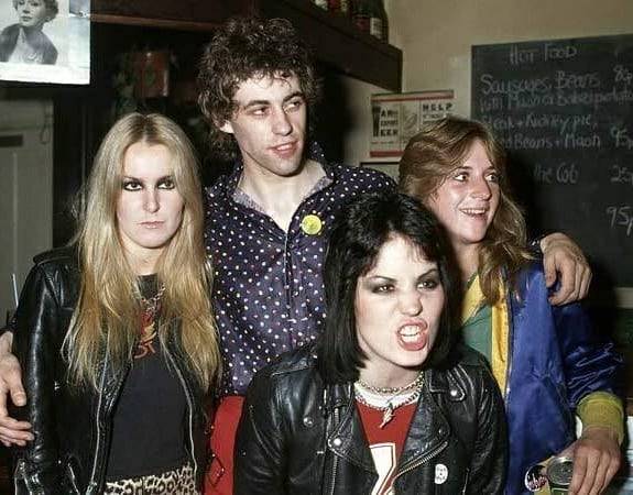 Bob Geldof and The Runaways, London 1979. Photo by © Hannes Schmidt. 

#BobGeldof #TheRunaways #70s #70smusic #70srock #punk #newwave #postpunk #rock #rockmusic #music #alternativemusic #alternativerock #musicphoto #rockhistory #musichistory