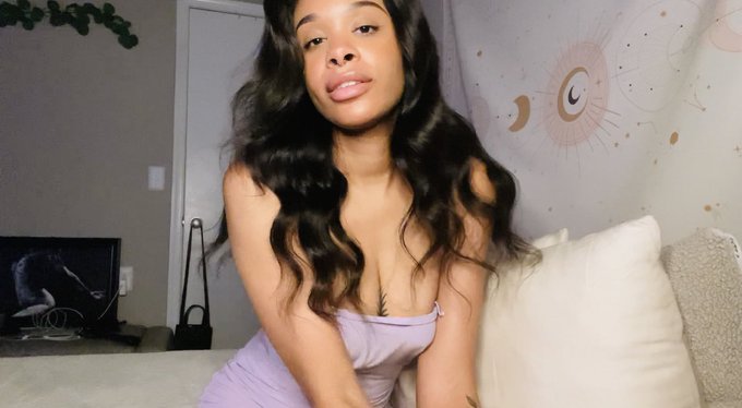 Good morning 😘💜 https://t.co/IHW7oSN5uj<a href="/tag/findom"class="tags"><span>#findom</span></a>