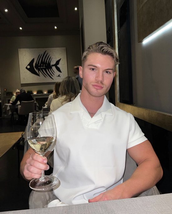 POV on a date vs in the sack https://t.co/mEiJhiO3D6