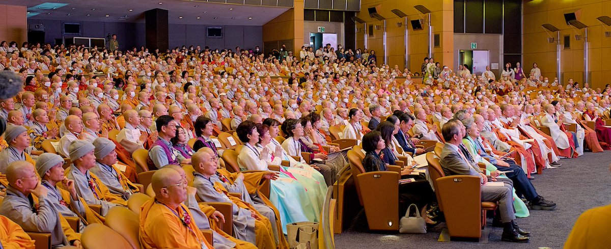 Buddhistdoor's tweet photo. #BDG #news: Living in a Precarious World: 18th Sakyadhita Conference Commences in Seoul
Read here: https://t.co/ASS0VhQAal
#buddhism #seoul #korea #southkorea #women #buddhistwomen #sakyadhita #sakyadhitakorea #sakyadhitaconference #femaleempowerment #femaleequality #equality https://t.co/CD3X5a4x6R