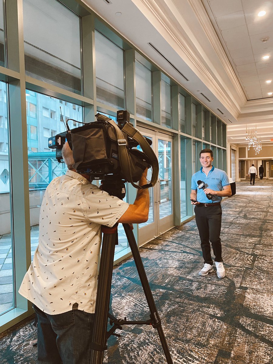 Busy week!! Shadowed as our new sports anchor/reporter <a href="/jckattato/">James Kattato</a> &amp; <a href="/bpar73/">Brian Parsons</a> interviewed Detroit Lions cornerbacks coach, Dre’ Bly, at the 76th annual Norfolk Sports Club jamboree! Always heartening to see the athletes the 757 produces. Loads of fun!! <a href="/WAVYinterns/">WAVY-TV 10 Interns</a> #week3