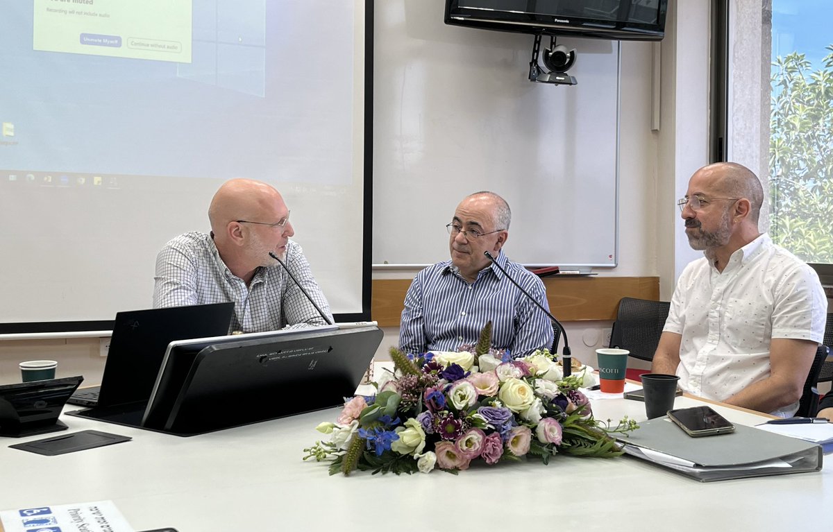 KlaasEller's tweet photo. A gala and standing ovations concluded six years around ‘Markets, Ethics, and the Law’ and the @SafraTAU directorship of @DaganHanoch, the ever energizing &amp; visionary architect of a broad and diverse community of Fellows that will surely endure. Best of luck for the next chapter! https://t.co/1Ax6TPYIJA